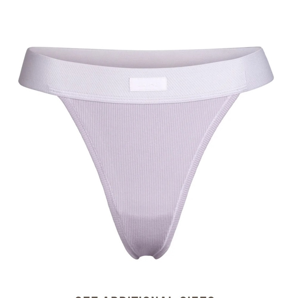 NWT Skims cotton rib thong